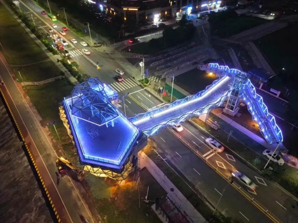 城市品质提升打擂台！三龙湾红星天桥入选十大优秀项目